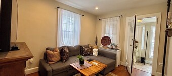 Private Home w/ Parking • Near NYC & Newark Airport
