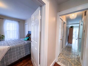 2 bedrooms, desk, iron/ironing board, travel crib