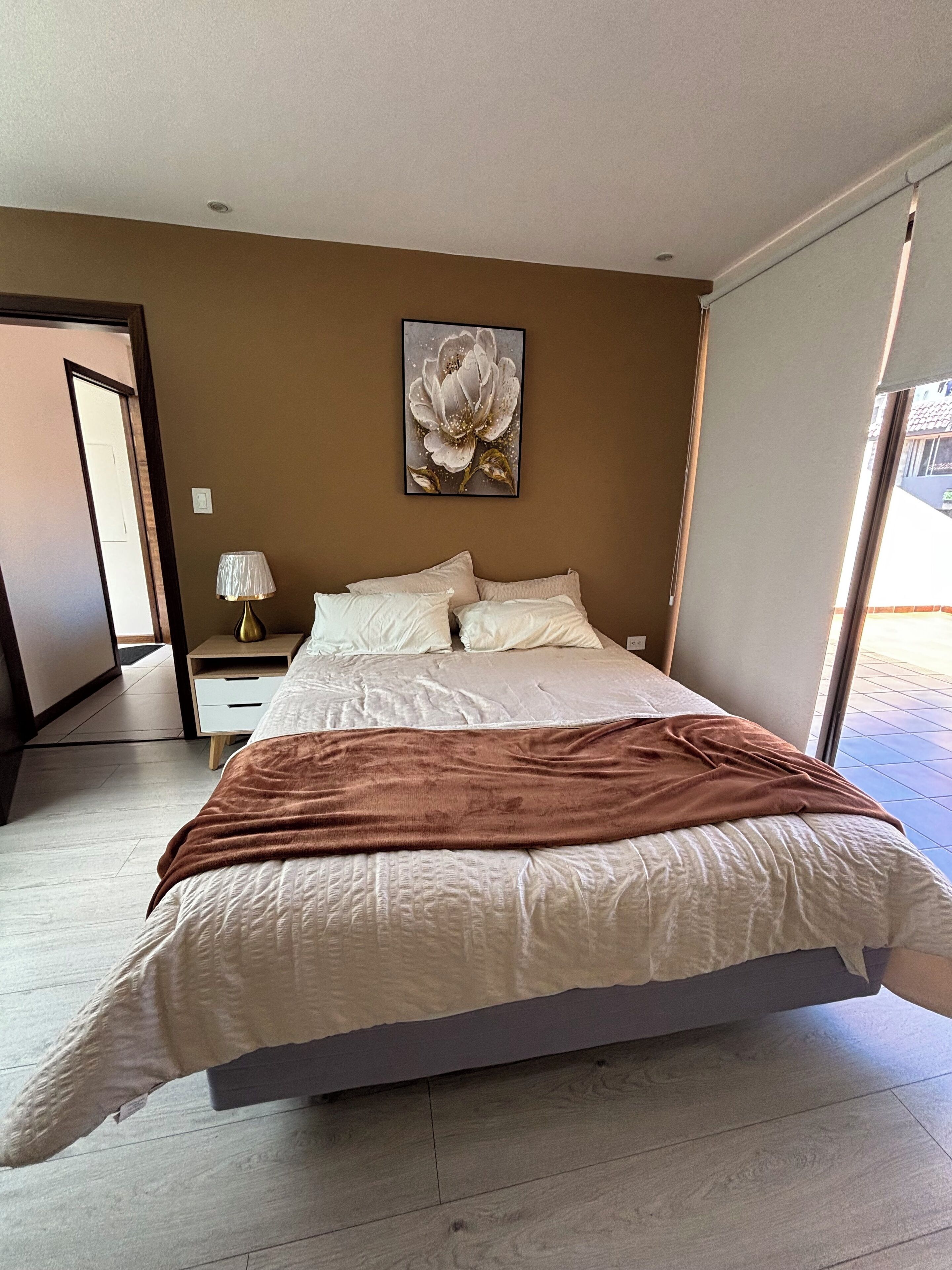 1 soverom, strykejern/-brett, wi-fi og sengetøy