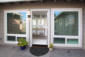 Exterior detail - Sunny Cove Beachfront Beauty! (Pleasure Point)