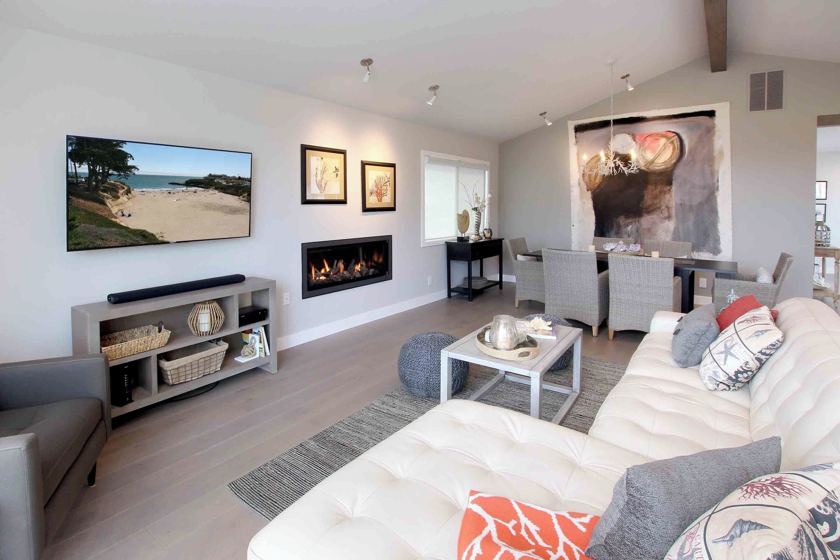 Sunny Cove Beachfront Beauty! - Santa Cruz, CA