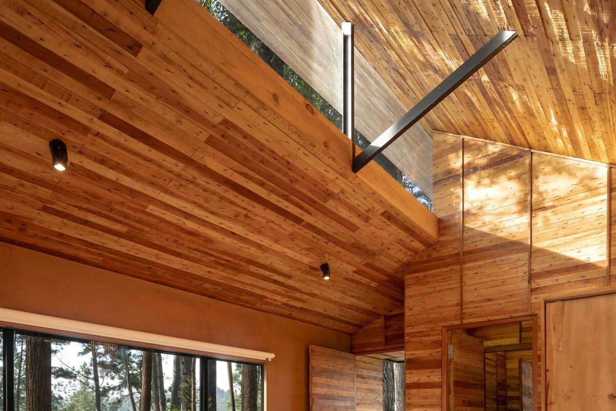 Deluxe Double Room, Mountainside | Free WiFi