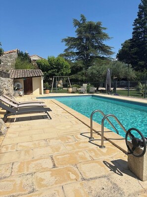 Outdoor pool - Le Clos Elie, an ancient winegrowing estate between the Mediterranean and the Cévennes mountains (Fontanès)