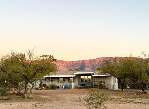 Exterior - Sunset & Mountain Views - Adventure Getaway (Tucson)