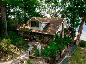 Exterior - Charming Stone Cottage On Lake James / Lone Tree Point (Angola)