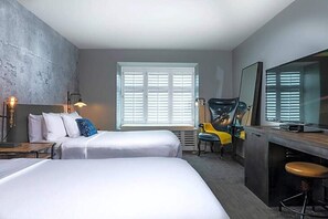 Iron/ironing board, internet, bed sheets - Enjoy all San Francisco has to offer for Super Bowl Weekend! (San Francisco)