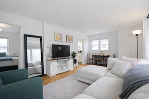 Smart-TV og DVD-spiller