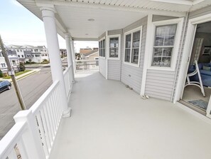 Terrace/patio - Gold Coast Getaway Near the Beach (Ocean City)