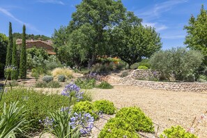 Jardines del alojamiento