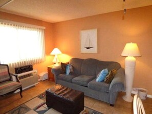 TV, DVD player - Cozy Condo at Santa Barbara – Pool, Fitness Room & Balcony! (Ocean City)
