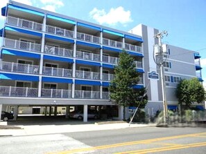 Exterior - Cozy Condo at Santa Barbara – Pool, Fitness Room & Balcony! (Ocean City)