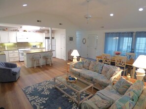 Smart TV - Steps from the Sand, Ultimate Coastal Retreat (Ocean City)