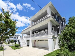Exterior - Chic Shore Retreat Close to Beach (Ocean City)