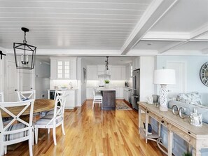 Interior - Chic Shore Retreat Close to Beach (Ocean City)