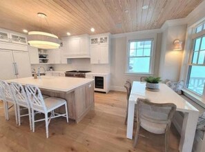 Fridge, microwave, oven, stovetop - Luxury Coastal Retreat – Close to Beach, Boardwalk & Dining (Ocean City)
