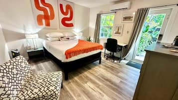 Fer et planche à repasser, accès Internet, draps fournis