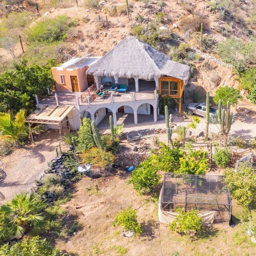 Unique villa 400 m from secluded beach with panoramic views, reached by 4x4