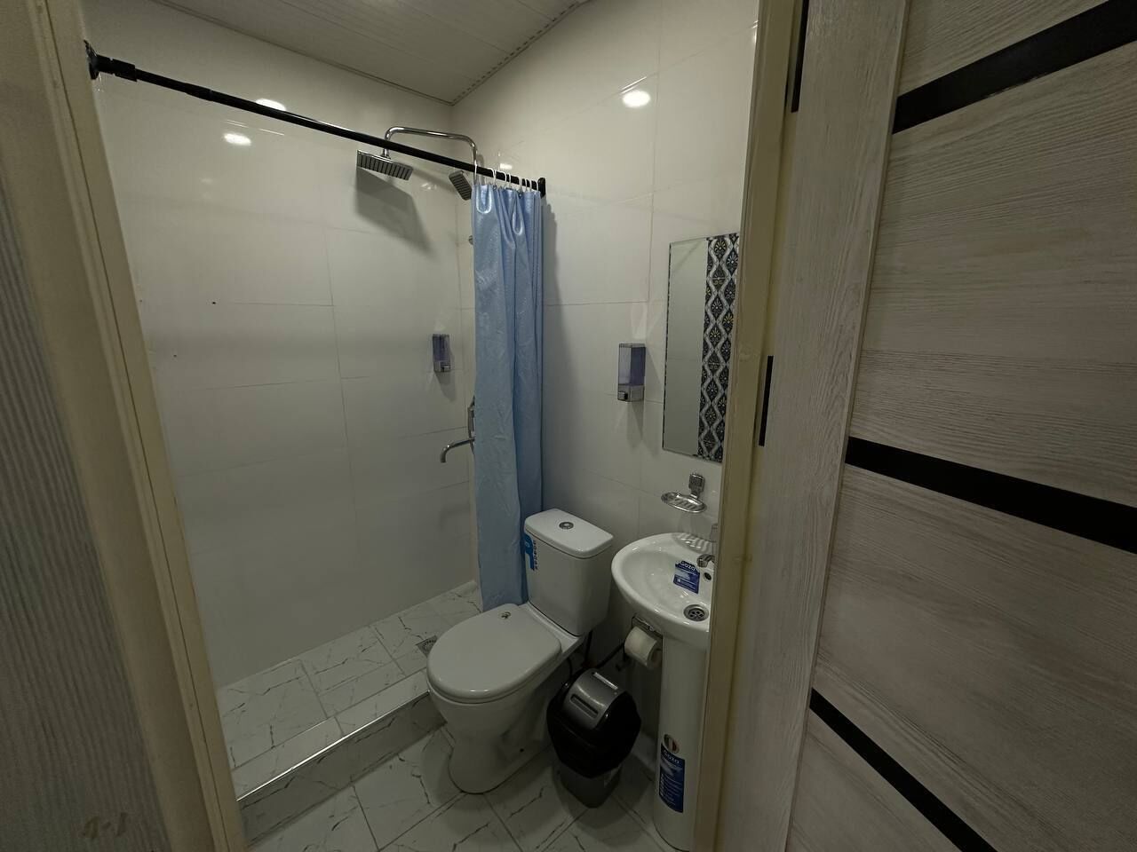 Comfort Double Room, City View | Bathroom | Shower, hair dryer, towels, soap