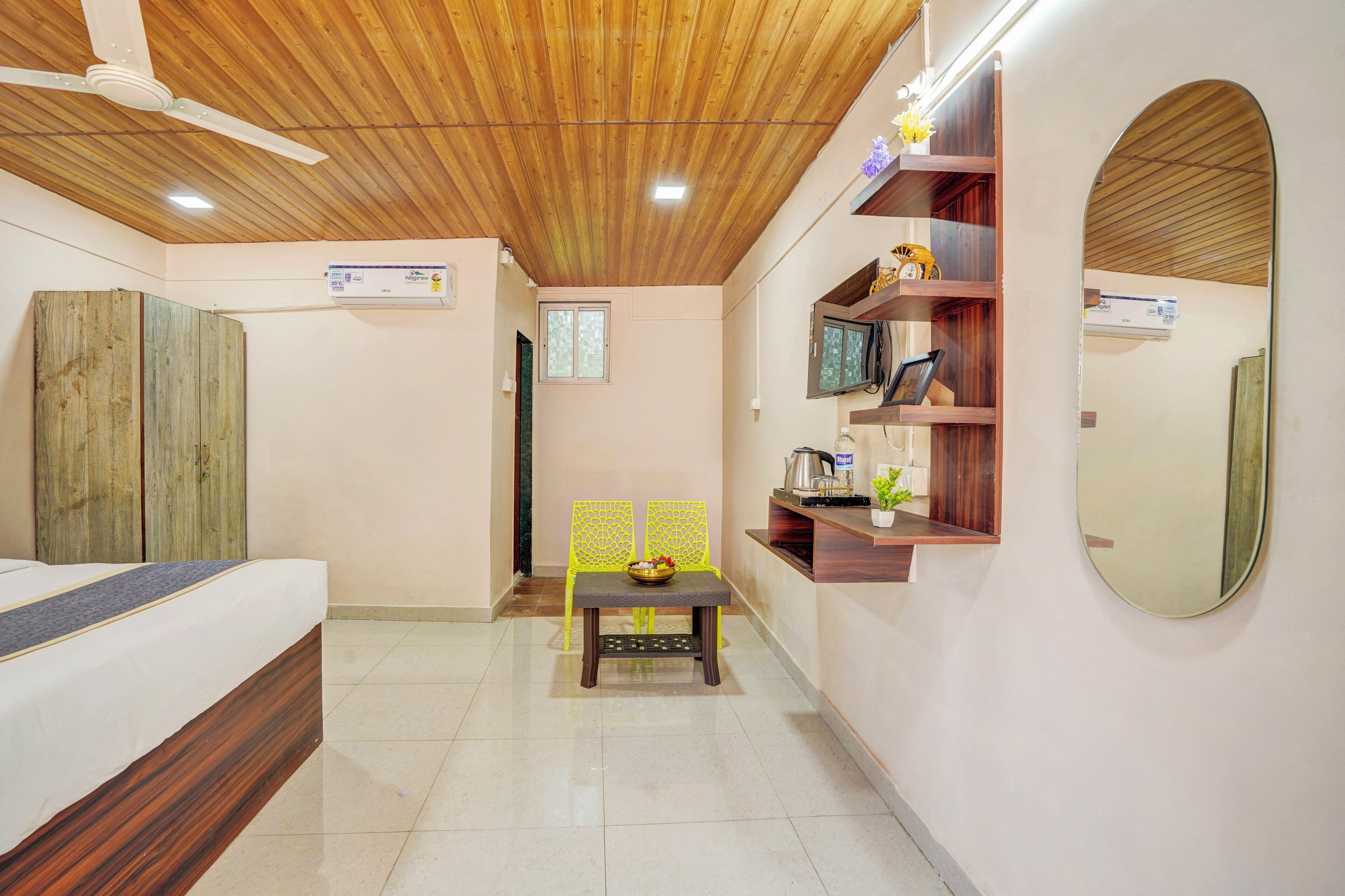 Deluxe Double Room | Desk, laptop workspace, blackout curtains, soundproofing