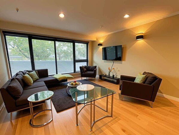 Smart TV, offices