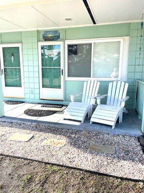 Terrace/patio - 5 O'Clock Somewhere (North Myrtle Beach)