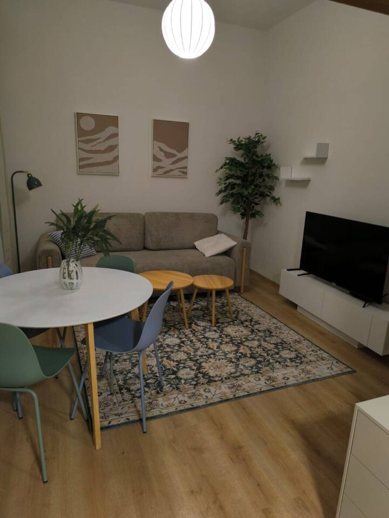 リビング エリア