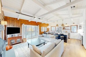 TV, fireplace - Walk to Okemo Lifts | Mountain-View Ski Chalet (Ludlow)