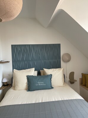Blackout curtains, soundproofing, iron/ironing board, free WiFi - Maison Le Beaulieu (Vichy)