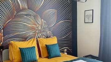 Deluxe Double Room, Courtyard View | Blackout drapes, soundproofing, iron/ironing board, free WiFi