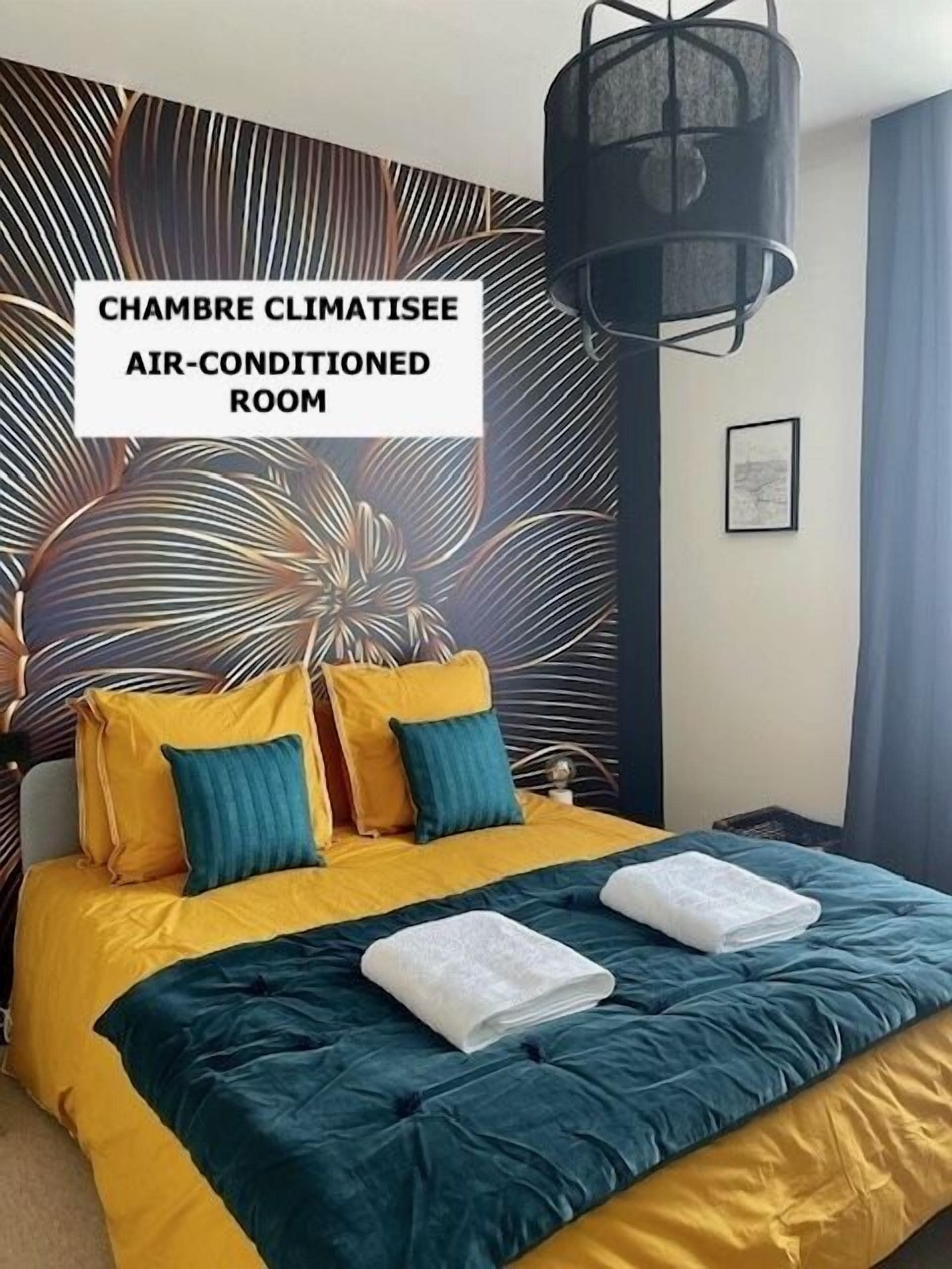 Blackout curtains, soundproofing, iron/ironing board, free WiFi
