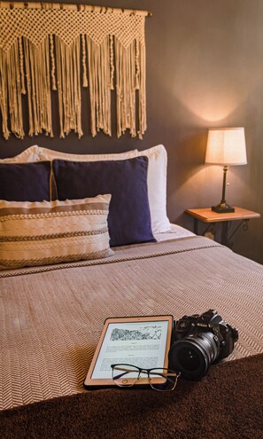 Desk, iron/ironing board, free WiFi, bed sheets - Villa de Vientos, Your Escape from the City, Apt. 1 (Apaneca)