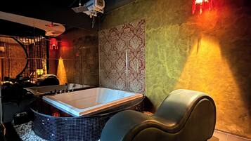 Deluxe Room, Bathtub | Private spa tub