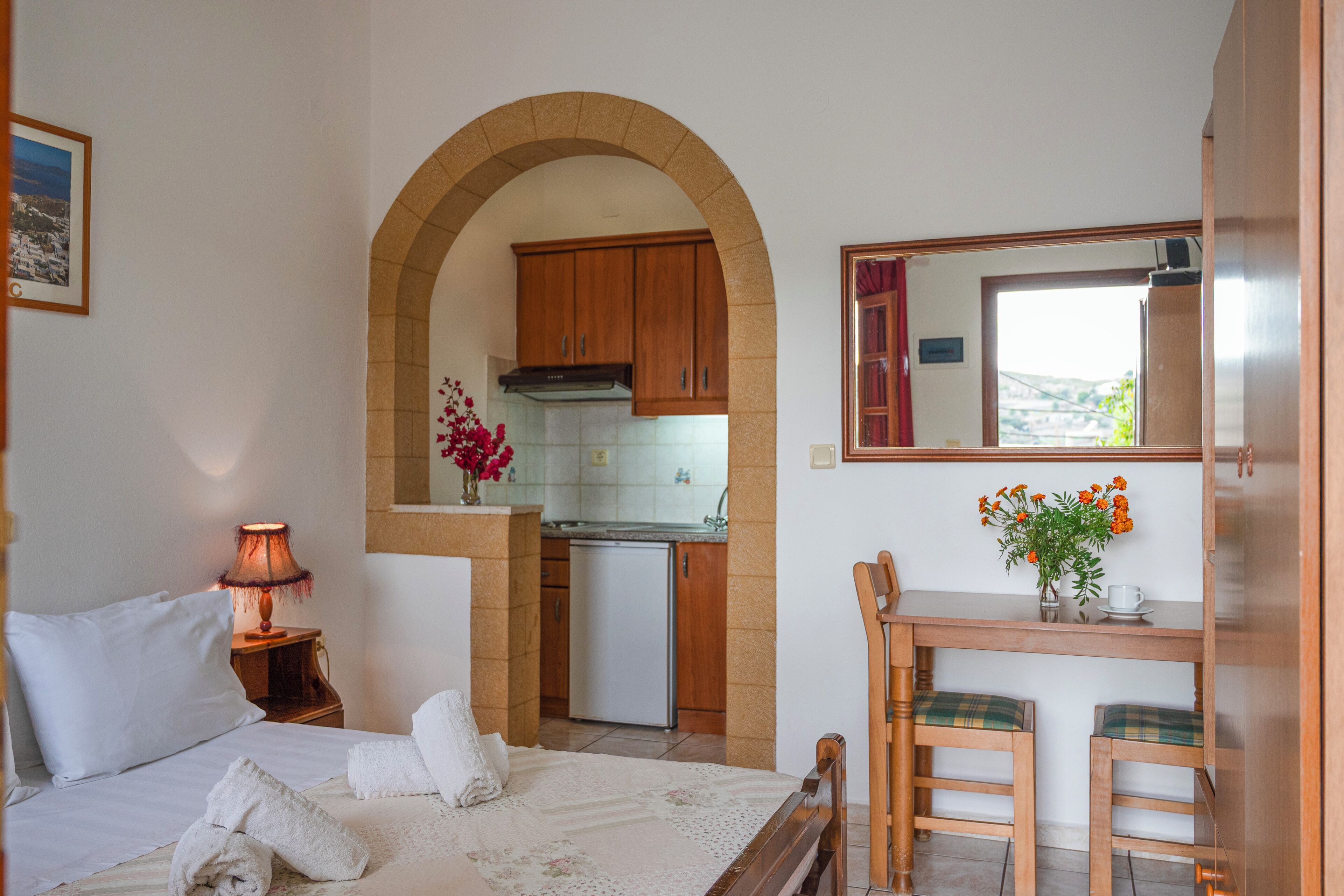 Standard Studio, Sea View | Free WiFi