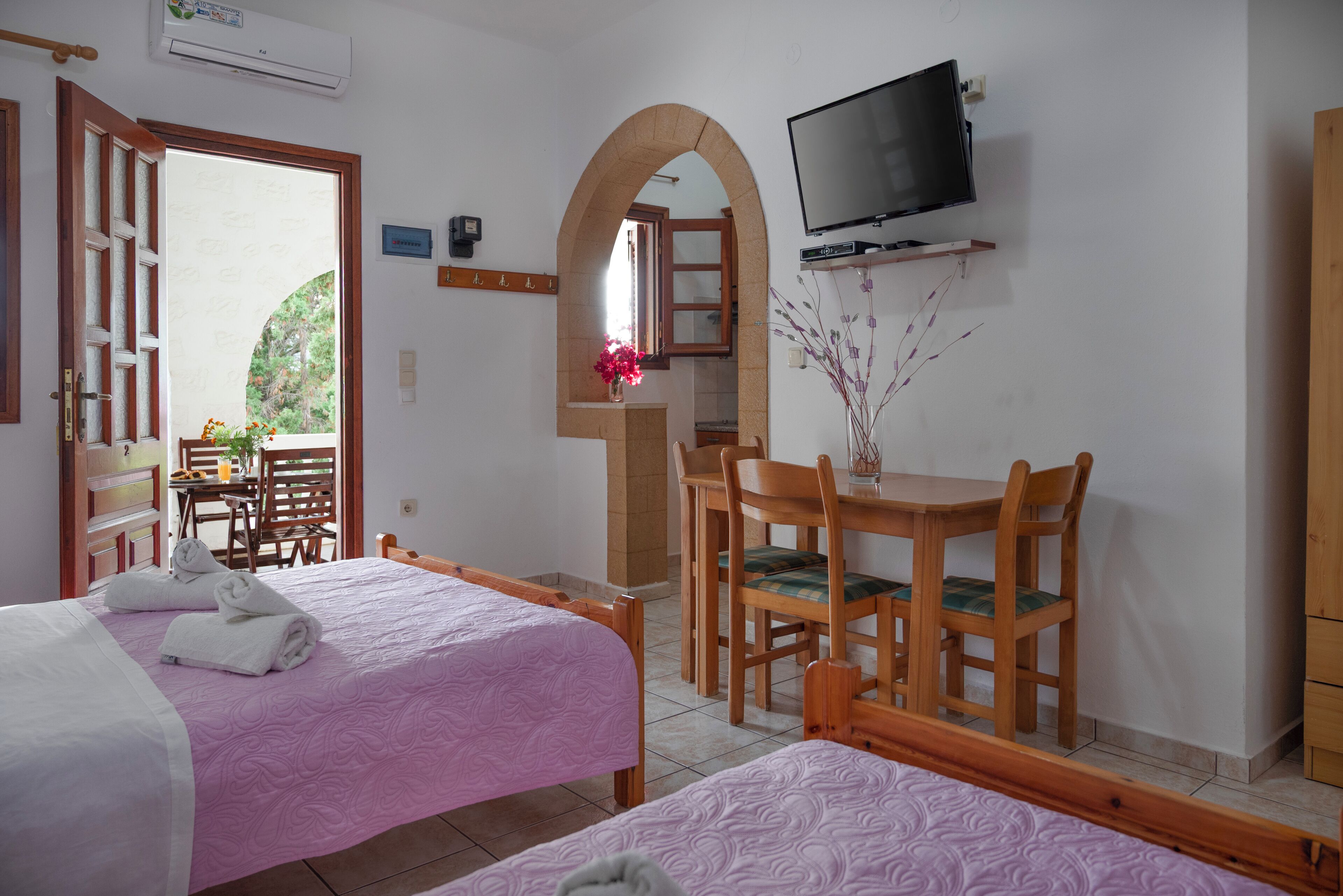 Family Studio, Partial Ocean View | Free WiFi