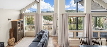 Entire Chalet • Ski-In/Out • 4BR • Sleeps 10+