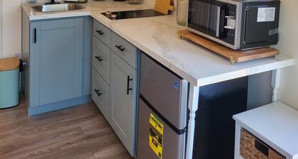 Cozy studio in delightful Chula Vista with private entrance & bathroom