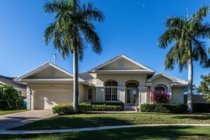 Exterior - Your Perfect 3 Bedroom/3 Bath Getaway on Marco Island! (Marco Island)