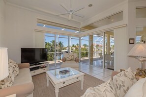 TV - Your Perfect 3 Bedroom/3 Bath Getaway on Marco Island! (Marco Island)
