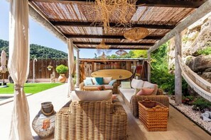Terrace/patio - Magnificent villa with swimming pool and view of Saint Paul de Vence (Saint-Paul-de-Vence)