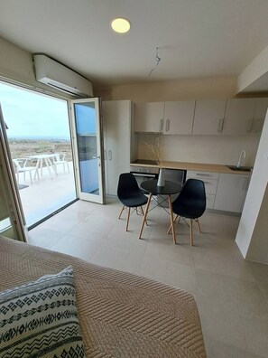 Kamar Double, pemandangan laut | Teras/patio