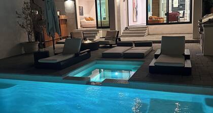 The Hollywood House Private Pool & Spa Modern Retreat.