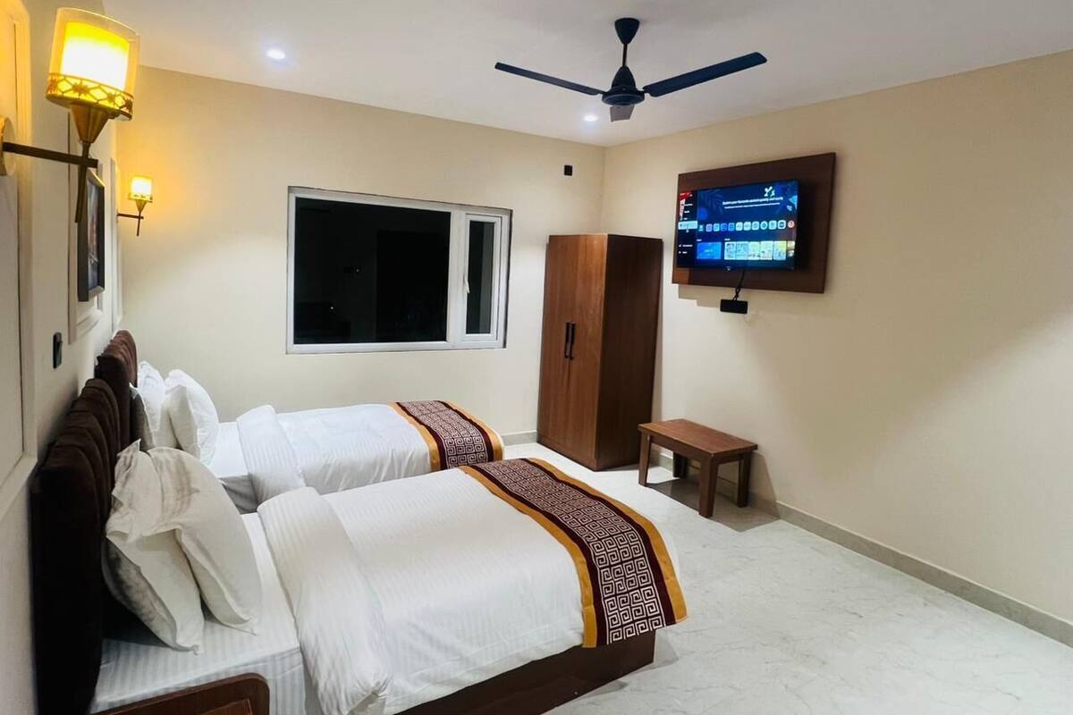 Free WiFi, bed sheets