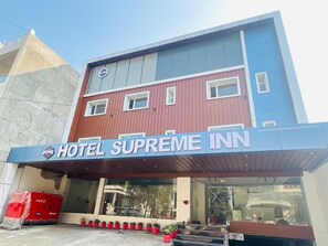 Exterior - HOTEL SUPREME INN (Varanasi)
