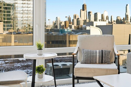 ENVITAE Hotel / 4BR Luxury Modern Apartments