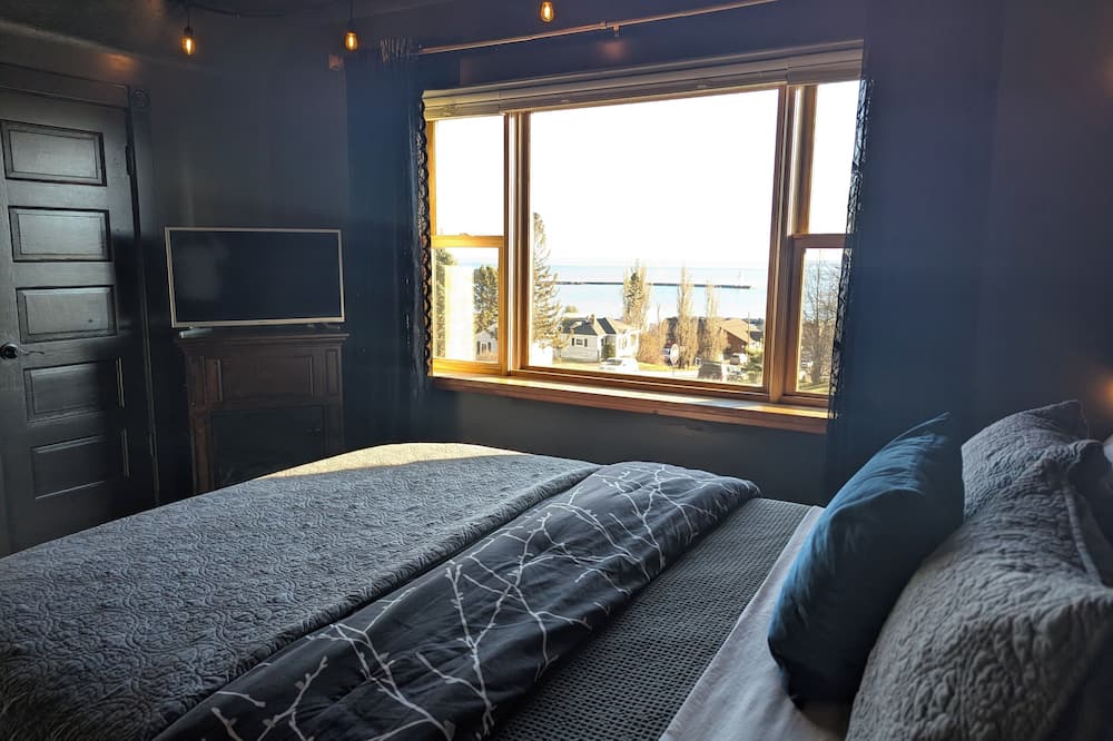 Feather Nest Inn