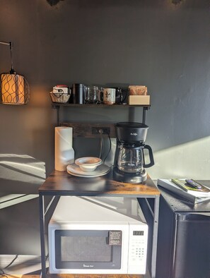 Basic Room, Lake View | Interior - Feather Nest Inn (Grand Marais)