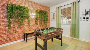Spielezimmer