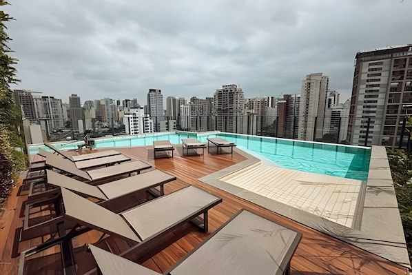 Apartment | Pool | Outdoor pool