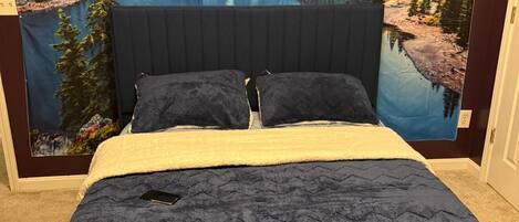 Bureau, fer et planche à repasser, Wi-Fi gratuit, draps fournis