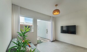 Living area - Casa c\/ Piscina e 6 Quartos em Camaraçi PJE0001 (Camaçari)